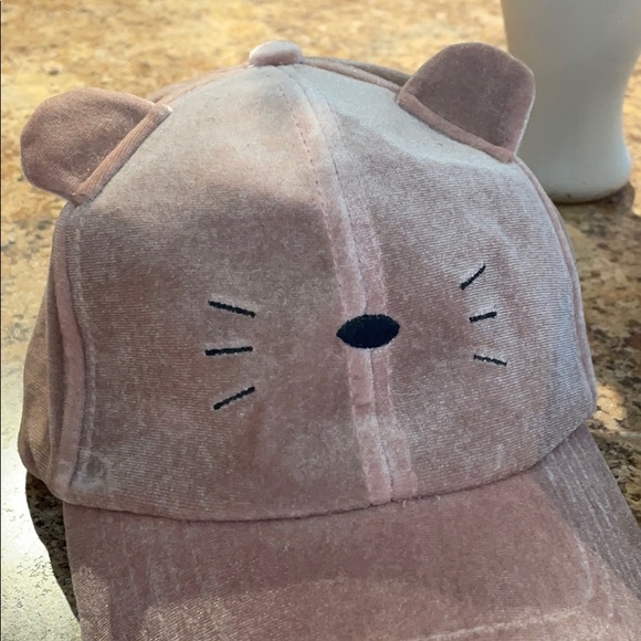 Pink hats - Picture 2 of 3